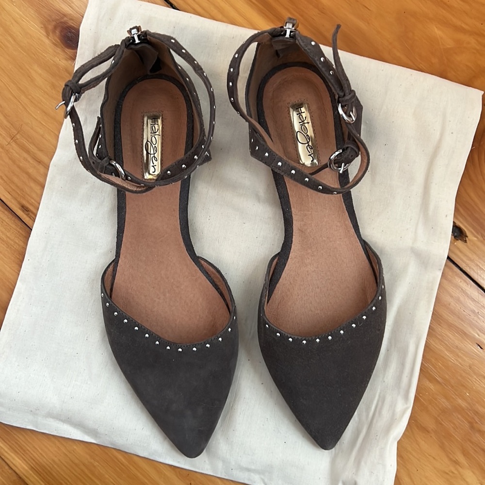 Halogen grey suede ballet flat. Size 9.